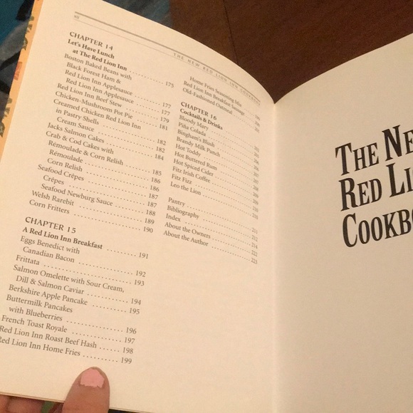 New Red Lion Inn cookbook by Suzi Forbes Chase - Picture 10 of 11